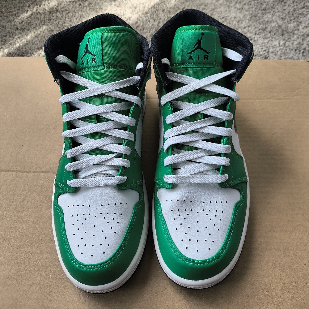 Air Jordan 1 "Lucky Green" Size 9M - 10.5W - Picture 5 of 6